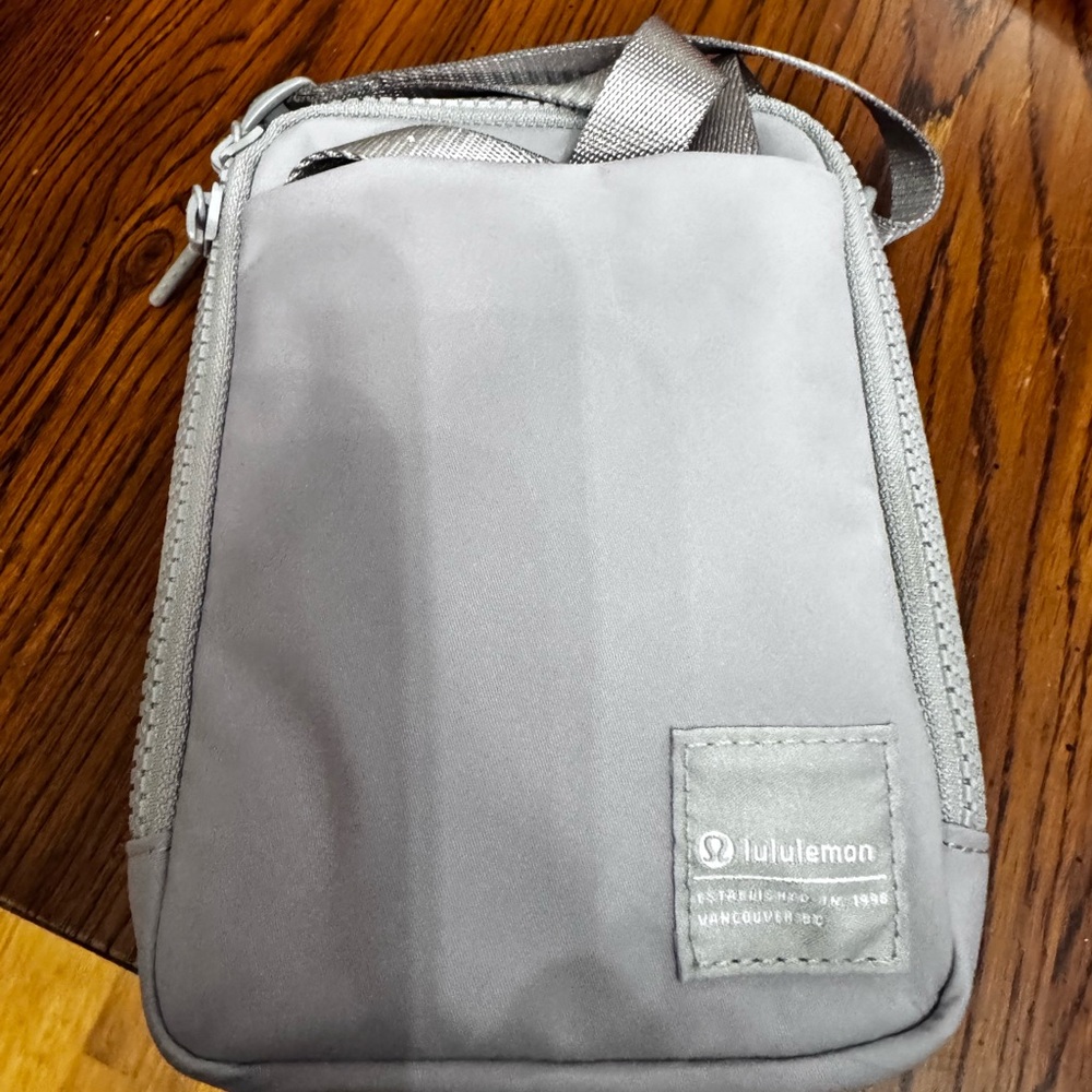 Lululemon Athletica Gray Easy Access Crossbody Bag 1.5L
